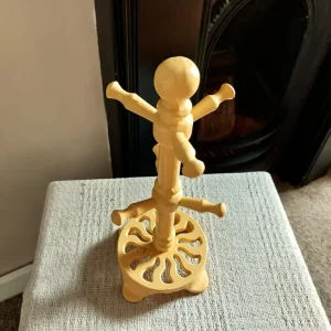 Vintage Yellow Cast Iron Mug Tree - Image 3