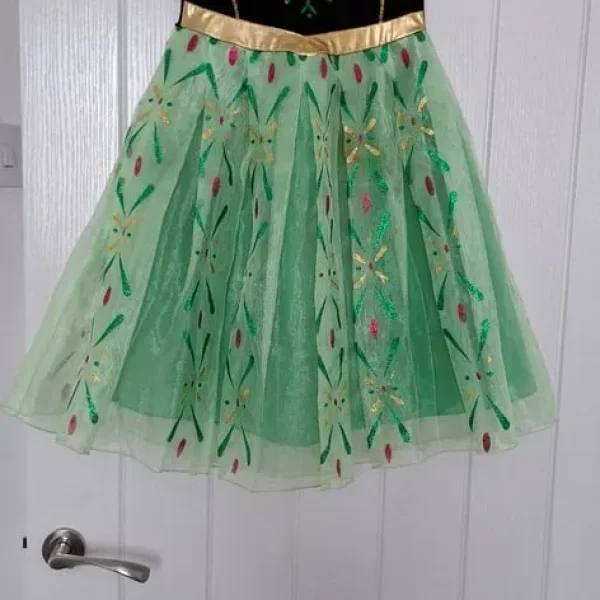 Girls anna dress size 110cms Approx 5 to 6 years