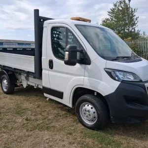2021 Peugeot Boxer 2.2 BlueHDi Tipper 140ps CHASSIS CAB Diesel Manual - Image 7