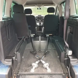 2018 Peugeot Partner Tepee 1.6 BlueHDi Active Euro 6 (s/s) 5dr MPV Diesel Manual - Image 4