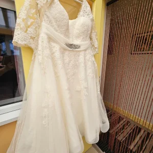 Bellami Wedding Dress. - Image 4