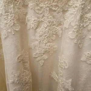 Bellami Wedding Dress. - Image 5