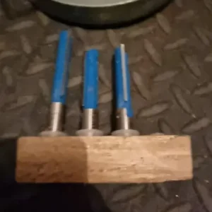 Hitachi plunge router and cutter bits - Image 3