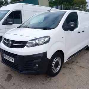 2019 Vauxhall Vivaro L1H1 2900 EDITION S/S AIR CON / RACKING SHELVING Box Van Diesel Manual - Image 3