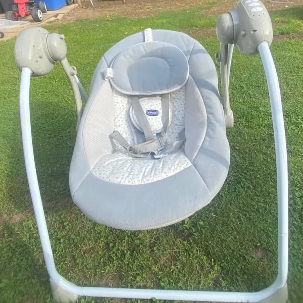 Chicco automatic baby swing (battery operated)