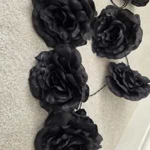 String of light up large flowers - Image 3