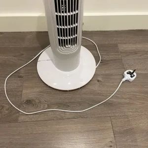 Blaupunkt 32-Inch Tower Fan – Barely Used, with Original Box - Image 5