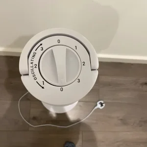 Blaupunkt 32-Inch Tower Fan – Barely Used, with Original Box - Image 6