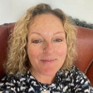 Qualified Primary Tutor Maths & English - Image 2