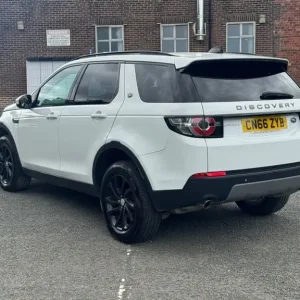 2016 Land Rover Discovery Sport 2.0 TD4 SE SUV 5dr Diesel Manual 4WD Euro 6 (s/s) (180 ps) ESTATE... - Image 7