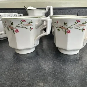 Eternal Beau tea cups and coffee cups with jug - Image 4