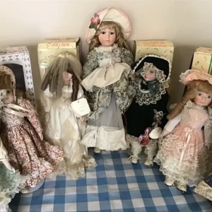 Porcelain dolls - Image 3