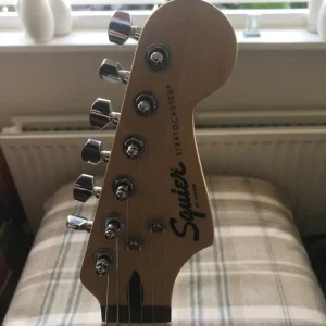 Squier Stratocaster by Fender - Image 2