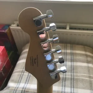 Squier Stratocaster by Fender - Image 4