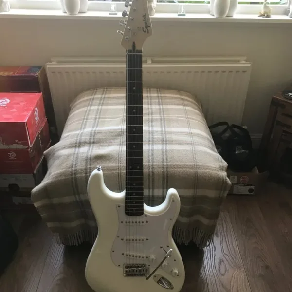 Squier Stratocaster by Fender
