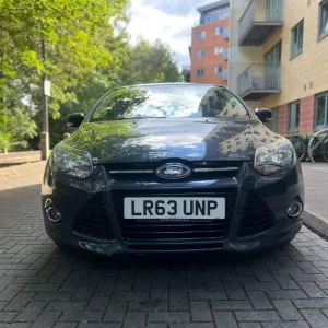 2013 Ford Focus 1.0 EcoBoost Titanium 5-door hatchback - Image 2