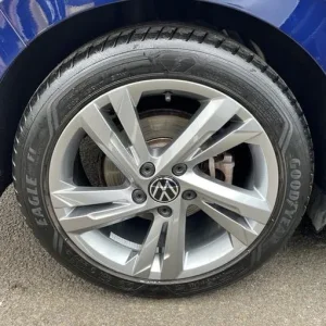 2020 Volkswagen Golf 1.5 eTSI 150 R-Line 5dr DSG SEMI-AUTO Hatchback Petrol Semi Automatic - Image 8