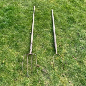Vintage hay and manure forks set - Image 4