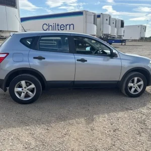 2011 Nissan Qashqai 1.6 [117] Visia 5dr HATCHBACK Petrol Manual - Image 2