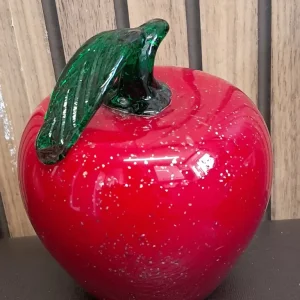 Vintage LARGE Red Glass Apple, home Decor,Vintage Hand Blown Glass. - Image 7
