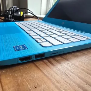 HP Stream 11-yoxx Laptop 1.60GHz 2gb ram 29gb SSD HDD Windows 10 - Image 2