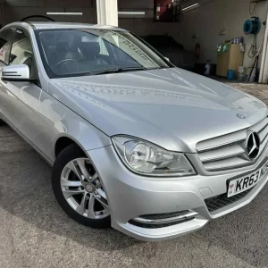 2014 Mercedes-Benz C-Class C180 BlueEFFICIENCY Executive SE 4dr Auto!! ULEZ FREE!! FULL HISTORY!!... - Image 6