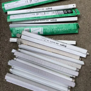 Florescent Light Tubes 8 Watt 30 mm long