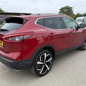 2018 Nissan Qashqai 1.5 dCi Tekna SUV 5dr Diesel Manual Euro 6 (s/s) (110 ps) SUV Diesel Manual - Image 5