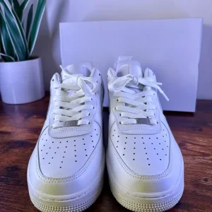 Nike Air Force 1 White Men's UK 9 Brand New - Image 2
