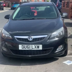 Vauxhall, ASTRA, Hatchback, 2011, Manual, 1686 (cc), 5 doors - Image 3