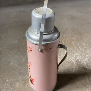 Vintage Chinese Thermos Vacuum Flask with Retro Design - Image 4