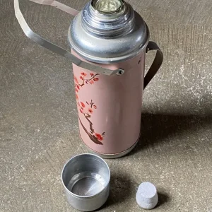 Vintage Chinese Thermos Vacuum Flask with Retro Design - Image 7