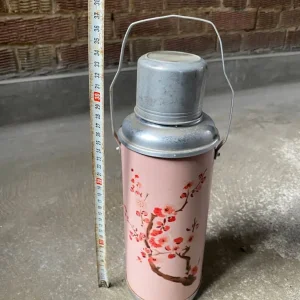 Vintage Chinese Thermos Vacuum Flask with Retro Design