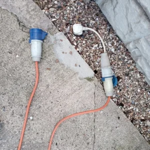 CARAVAN POWER LEAD 24m HEAVY DUTY 2.5 CABLE - Image 3