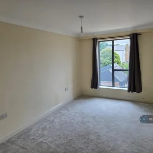 2 bedroom flat in Manor Street, Gillingham, ME7 (2 bed) (#2584301) - Image 7