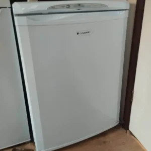 Hotpoint freezer for sale - Image 2