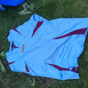 15 x Football kit tops - Image 3