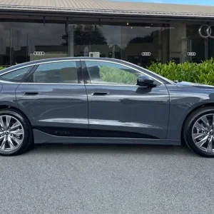 2025 Audi A6 e-tron Avant 100kWh Sport Auto quattro 5dr Hatchback Automatic - Image 3