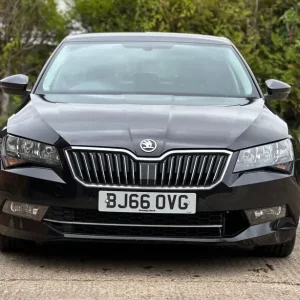 2016 Skoda Superb 2.0 TDI SE Technology Euro 6 (s/s) 5dr Diesel - Image 4