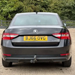 2016 Skoda Superb 2.0 TDI SE Technology Euro 6 (s/s) 5dr Diesel - Image 8