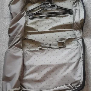 Suit Carrier - Image 4