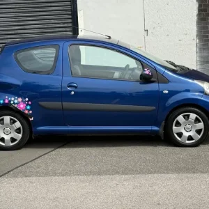 2007 Toyota AYGO 1.0 VVT-i Blue 3dr HATCHBACK Petrol Manual - Image 2