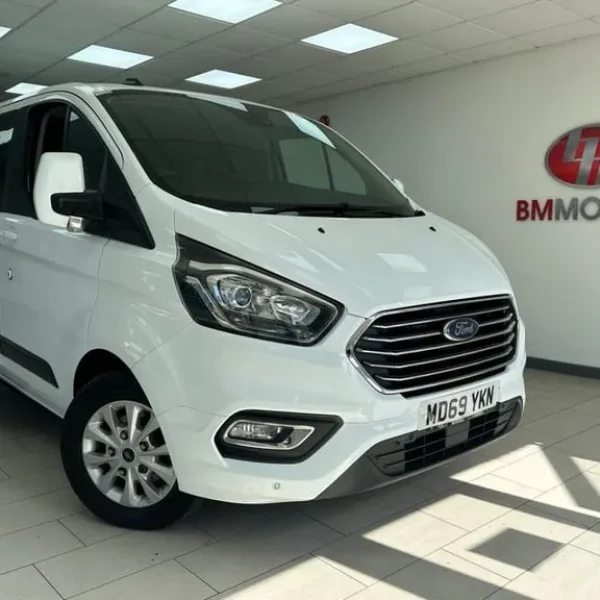 2020 Ford Tourneo Custom 2.0 320 EcoBlue Zetec Minibus Double Cab 5dr Diesel Manual L2 Euro 6 (s/...