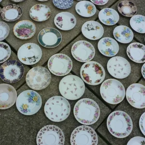 50 MIXED VINTAGE CHINA SAUCERS LOT - Image 5