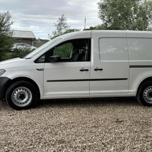 2019 Volkswagen Caddy Maxi TDI C20 Startline Panel Van Diesel Manual - Image 8