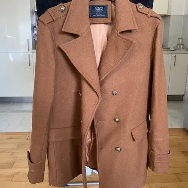 Men's shorter peacoat