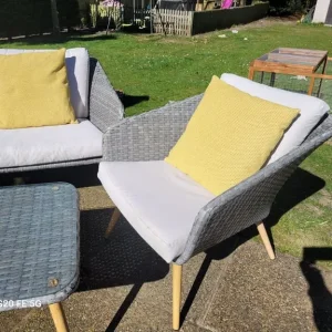 Rattan garden furniture set, delivery available - Image 4