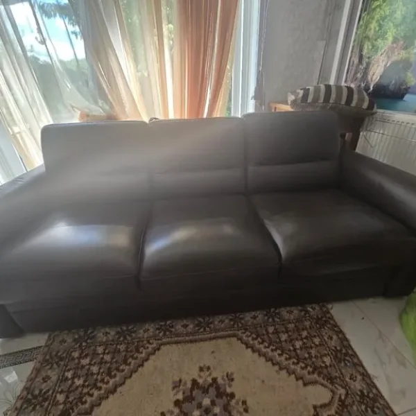 l4 seater eather sofa bed perfect condition