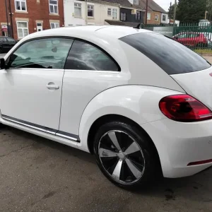 2014 Beetle Sport 2L Diesel 6 Speed - Image 2