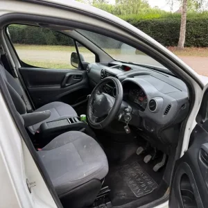 2012 Peugeot Partner 850 S 1.6 HDi 92 Van PANEL VAN Diesel Manual - Image 6